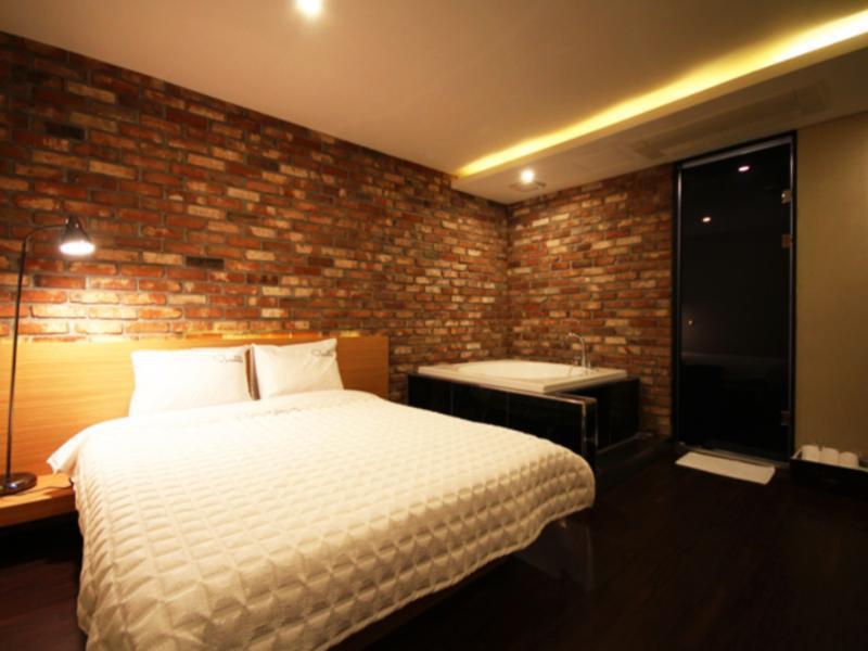 Comma Hotel Пусан Экстерьер фото